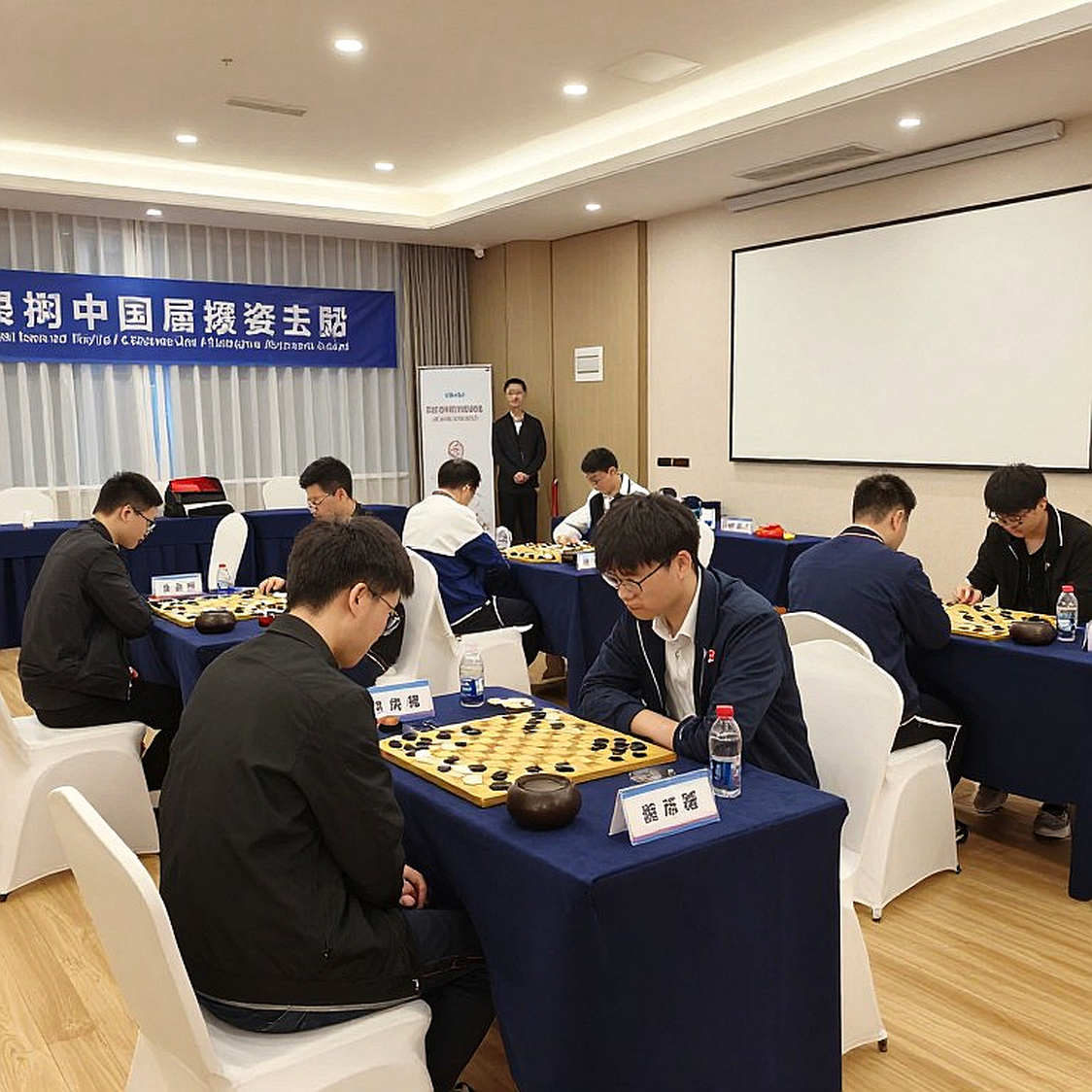 प्राग 2026 की सत्ताईस मिनिएचर: ChessBase Magazine #225 की फ़ाइल में गिनती पहले आती है