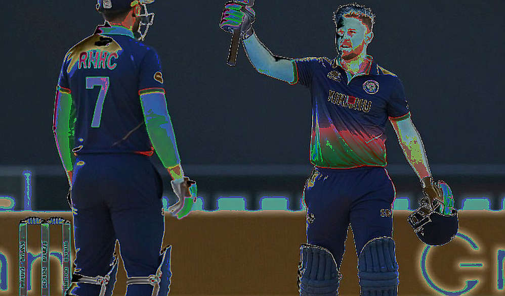 धोनी का 2027 फैसला: दिसंबर की रिटेंशन शीट, काफ़ की चोट और CSK का उत्तराधिकार संकट