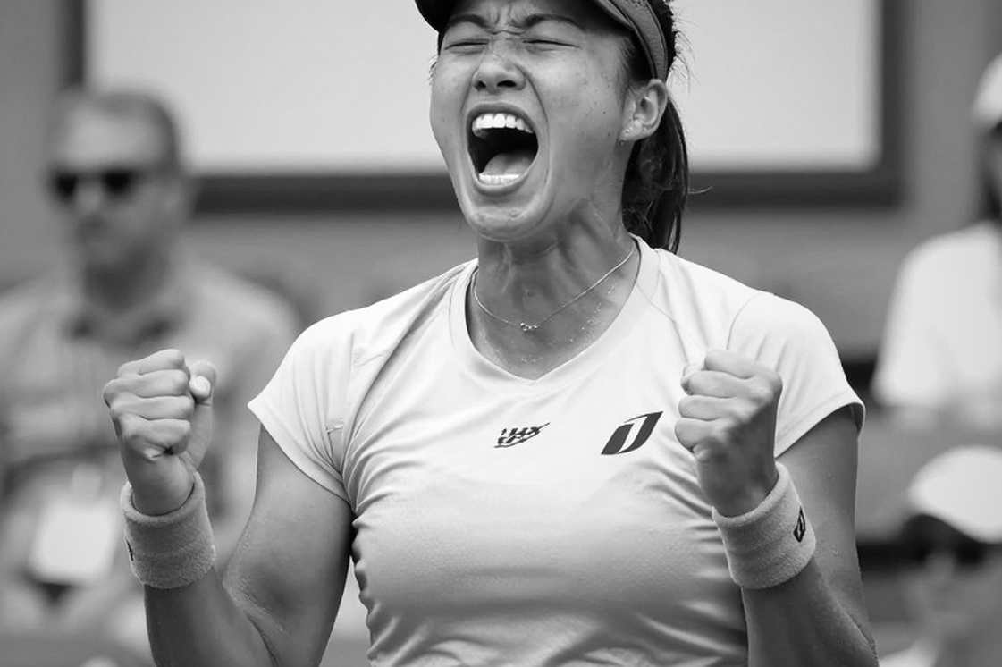 निंगबो का 6-1, 3-6, 6-1: रिबाकिना कावा से नहीं, कैलेंडर से बचीं — और WTA फाइनल्स की आखिरी सीट वहाँ भरी गई जहाँ टेनिस नहीं, रिटायरमेंट था